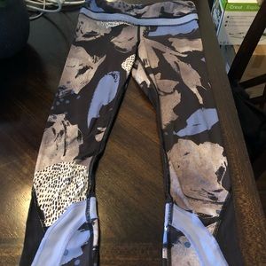Lululemon crop leggings